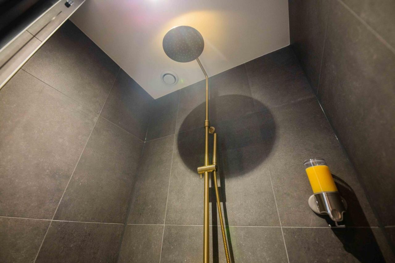 Luxurious 35M2 Designer Studio - R51A Αϊντχόφεν Εξωτερικό φωτογραφία